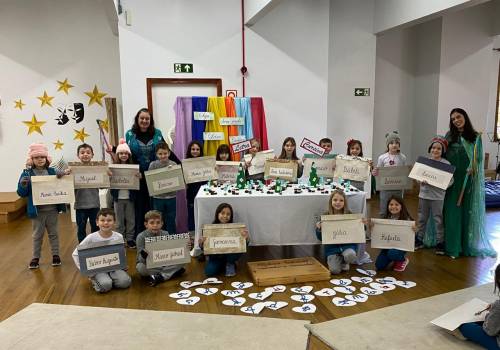 Introdução à letra cursiva com Cursilândia e Cursilinda