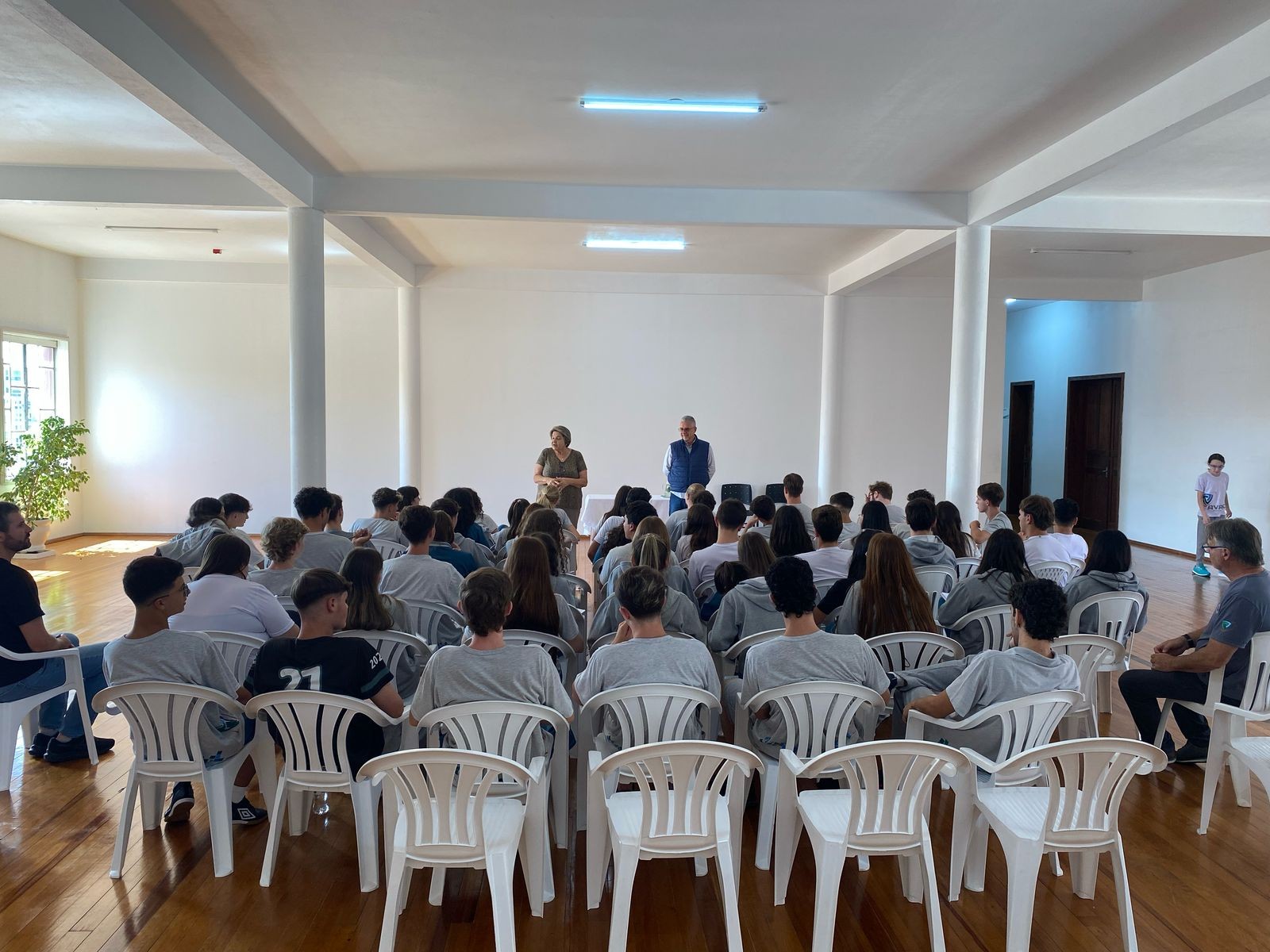 Visita do prefeito aos alunos do curso Técnico em Agropecuária