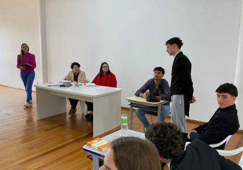 Júri Simulado: Capitu é Inocente ou Culpada?