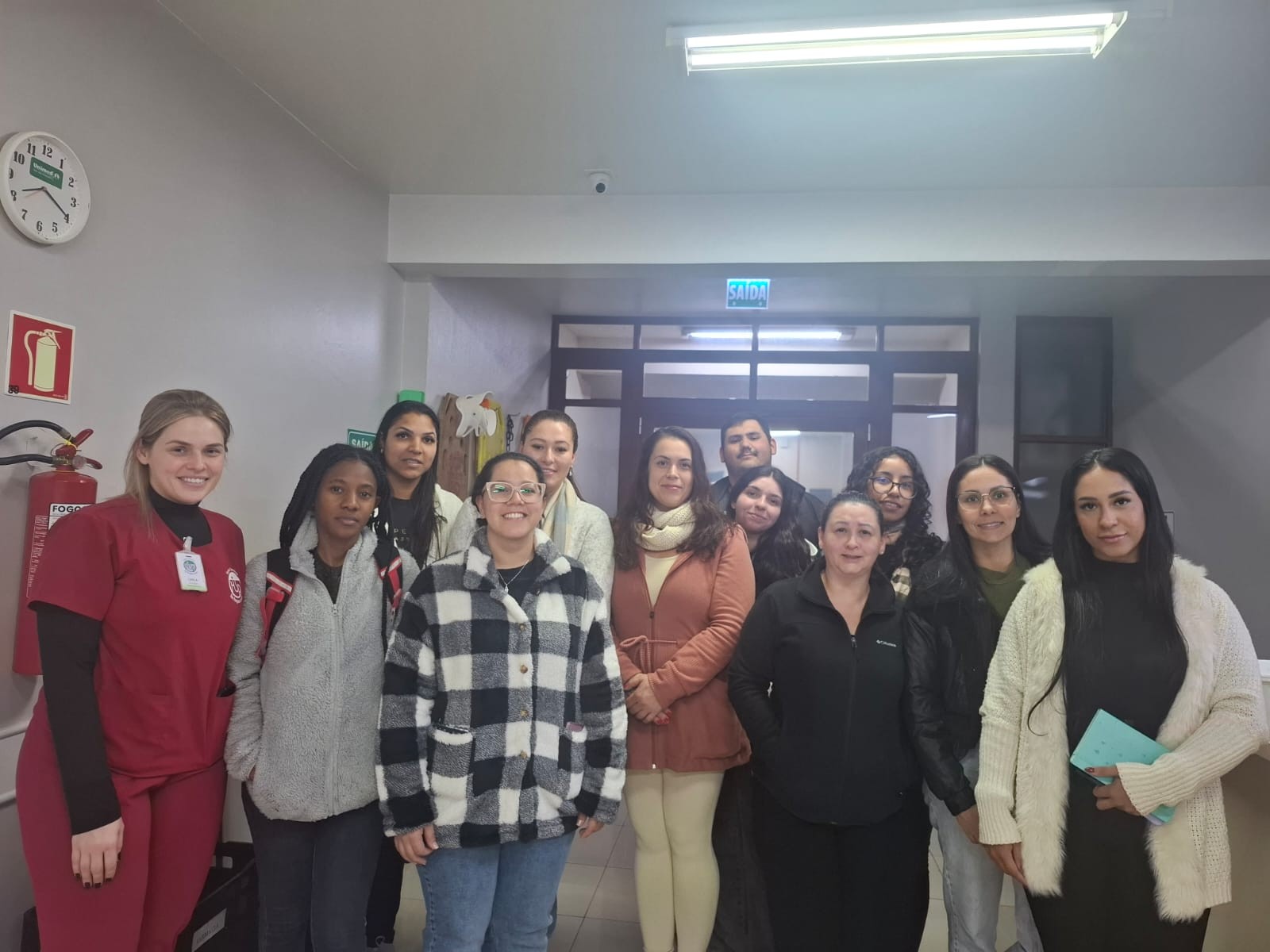Curso Técnico em Enfermagem realiza visita técnica à farmácia interna do HCSPL