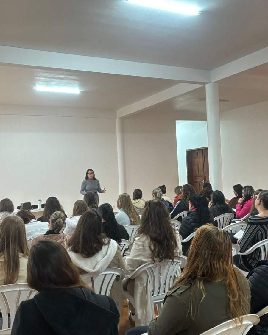 Formação com a psicóloga Marina Duda Mossi